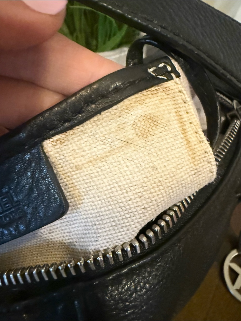 Michael Kors Vintage Moxley Hobo - Picture 8 of 8